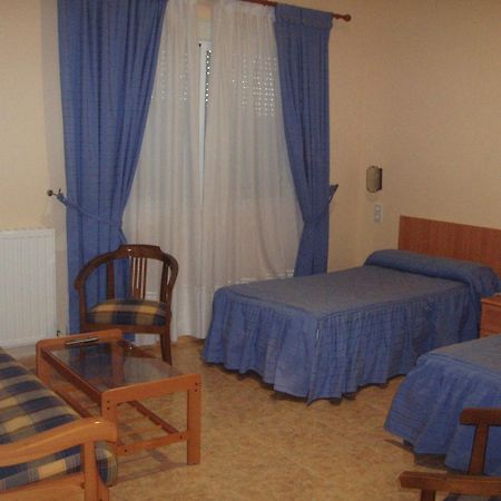 Hotel Los Hermanos Ocaña Zewnętrze zdjęcie