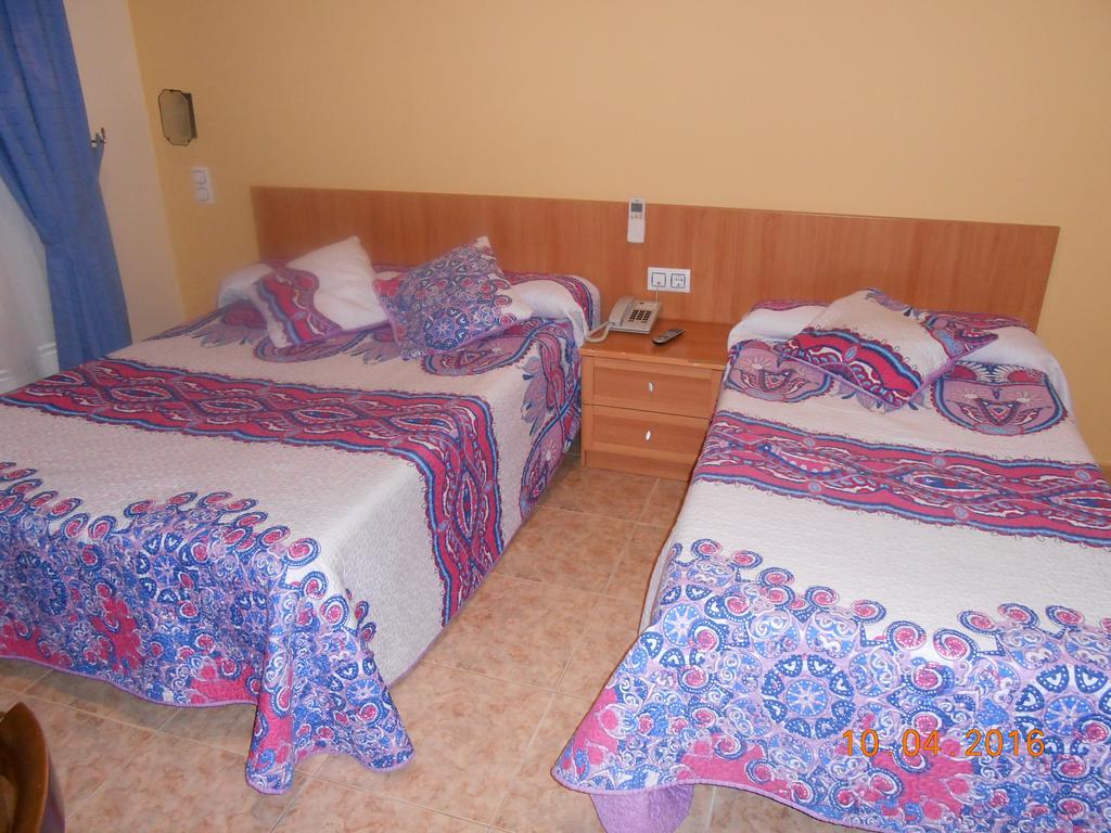 Hotel Los Hermanos Ocaña Zewnętrze zdjęcie