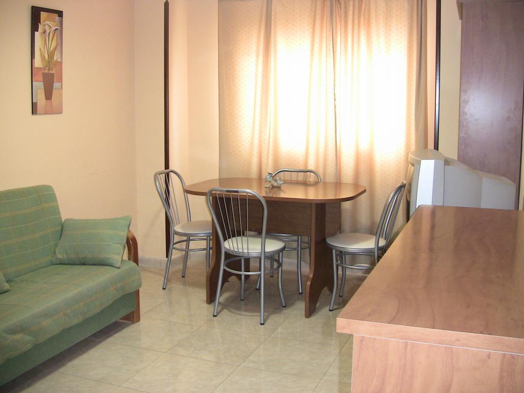 Hotel Los Hermanos Ocaña Zewnętrze zdjęcie