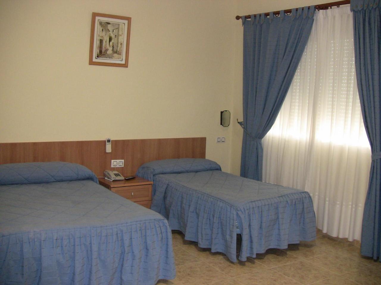 Hotel Los Hermanos Ocaña Zewnętrze zdjęcie